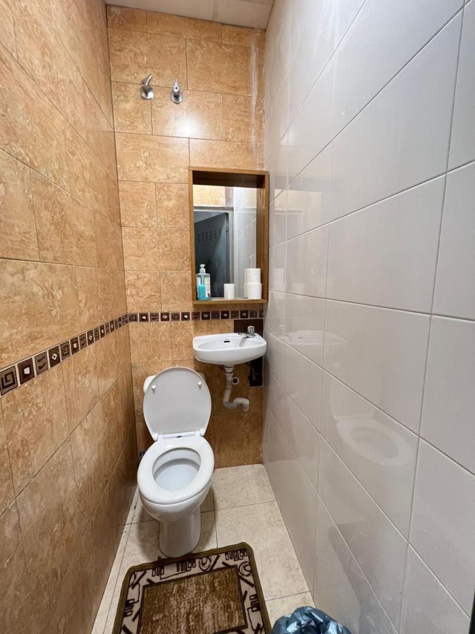 Hostal Milan Alicante Exterior photo